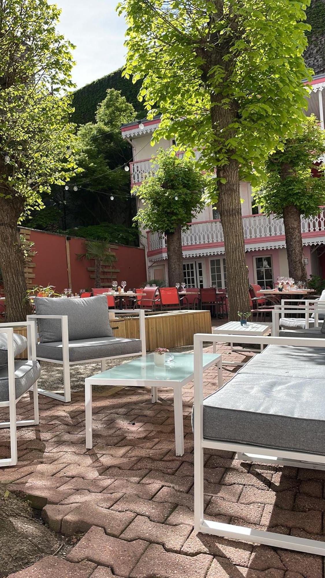 Hotel & Restaurant Le Patio Vichy Exterior foto